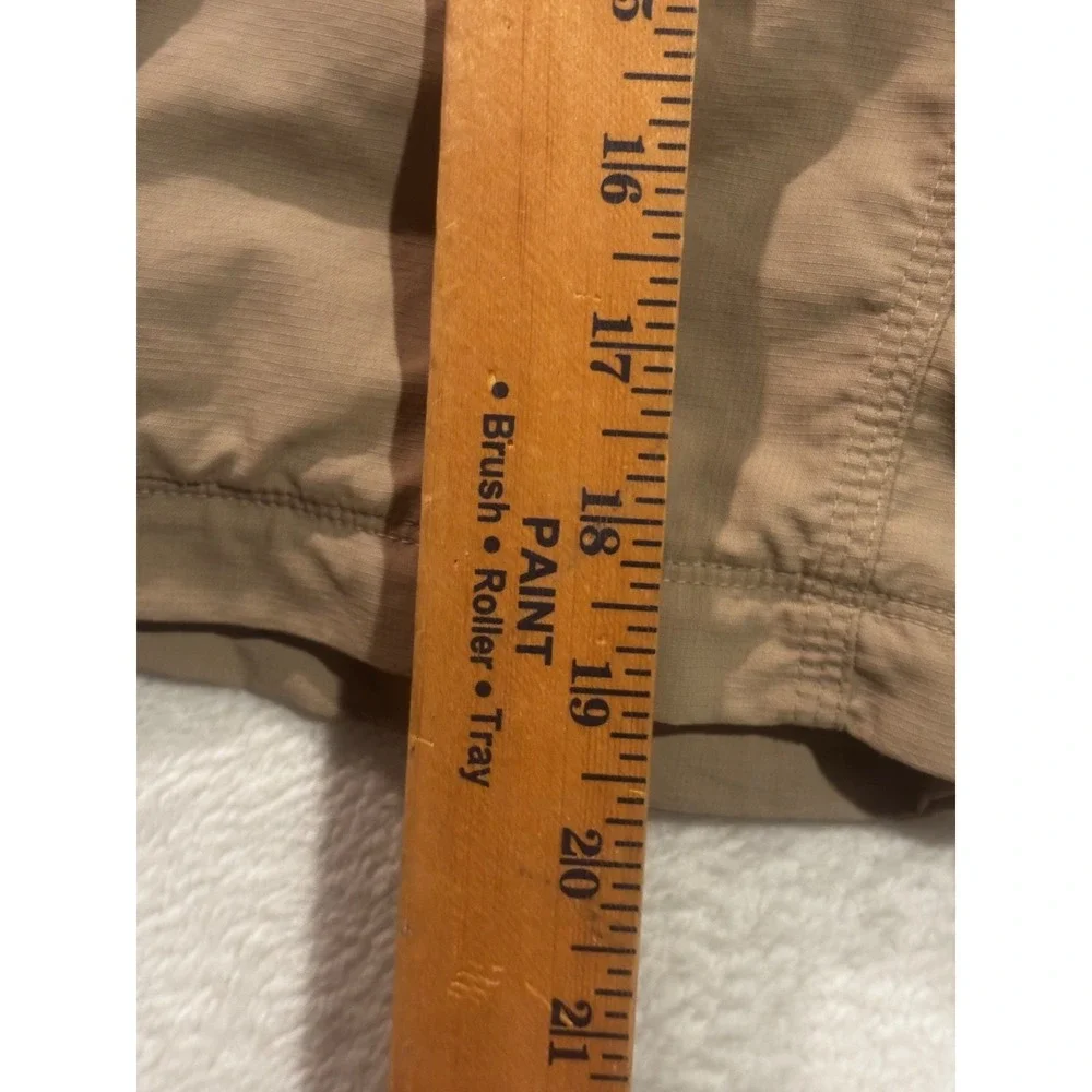 The North Face Shorts Cargo Mens 34 Khaki Zip Pockets Trail Trek‎ Hiking
